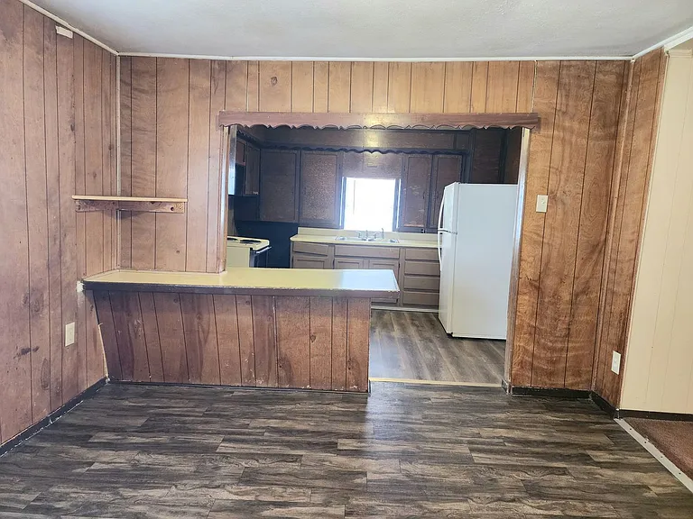 1234 N Abilene Ave — Photo 6