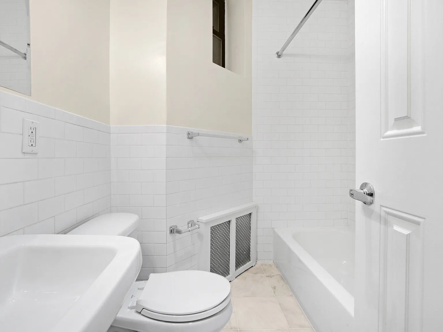 420 East 66th Street — Photo 4