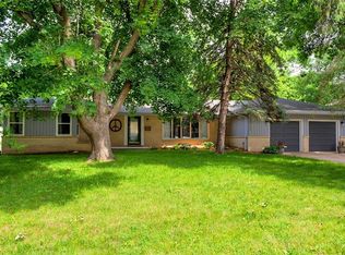 3023 46th St, Des Moines, IA 50310