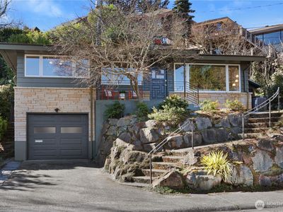 839 W Etruria Street, Seattle, WA, 98119