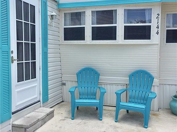 3rd image of 2144 Nettles Blvd