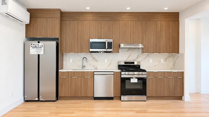 Kitchen, photo 1