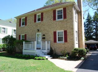 2125 Illinois Rd, Northbrook, IL 60062