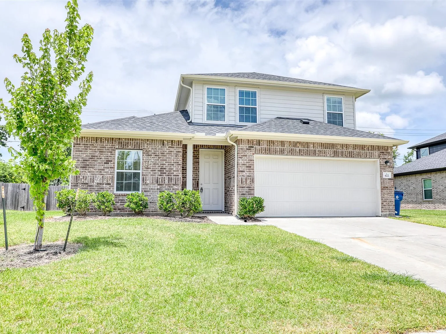 5 bed, 3.5 bath, 2097 sqft, $2,799 — Photo 3