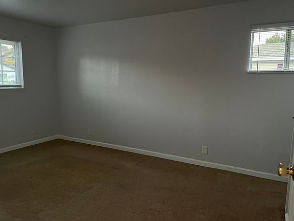 4th image of 6241 Lillian Way