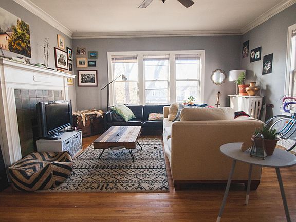 2nd image of 3334 Blaisdell Ave #7