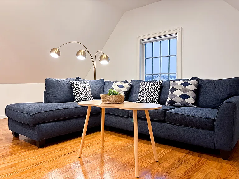 87 Stephen St #1C — Photo 30