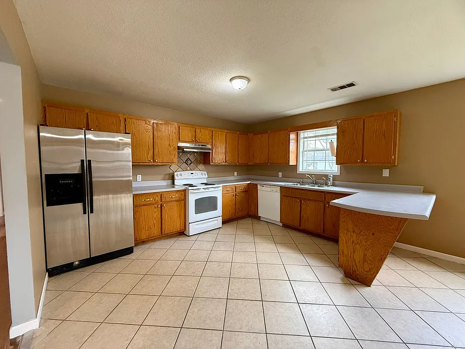 205 N 18th Ave