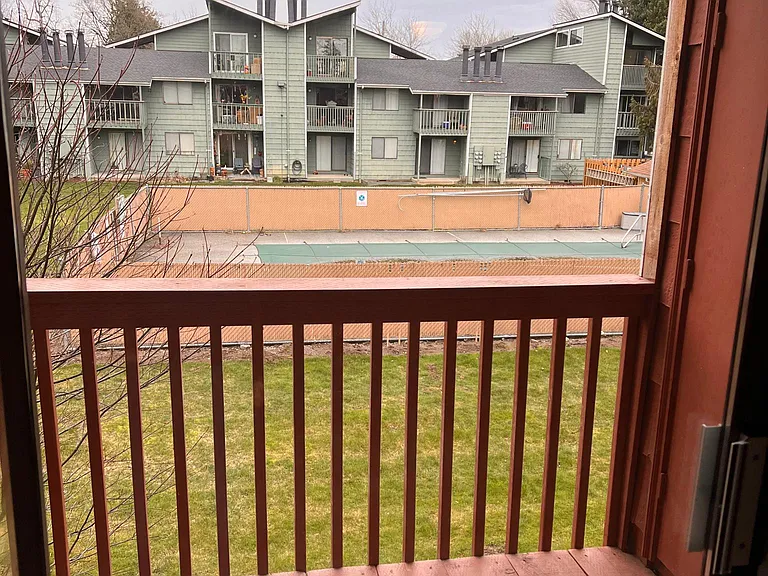 3402 I St NE #H202 — Photo 5