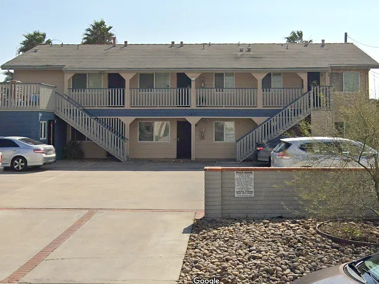 1457 Holly Ave #D — Photo 1