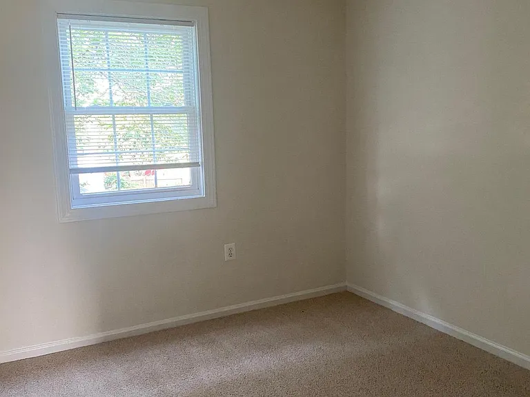 10175 Irongate Way — Photo 33