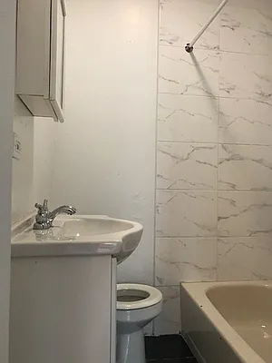 Rented by The Brokerage Group LLC | media 21