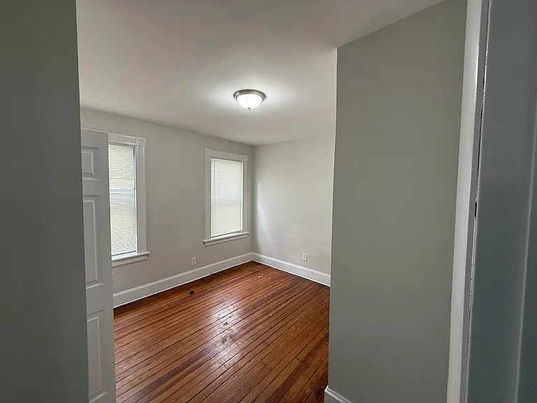 111 Smith St #A1 — Photo 9