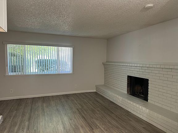 3rd image of 2915 Norcade Cir