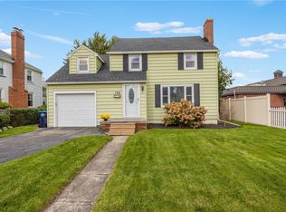 132 Queensboro Rd, Rochester, NY 14609