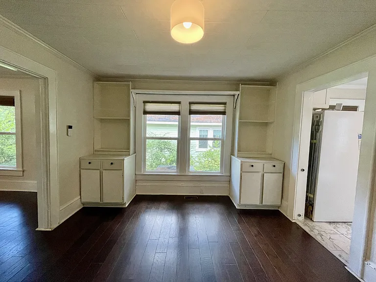 536 Pearl St — Photo 8