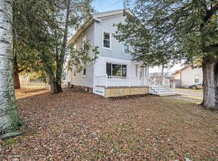 207 Dexter Rd, Eaton Rapids, MI 48827