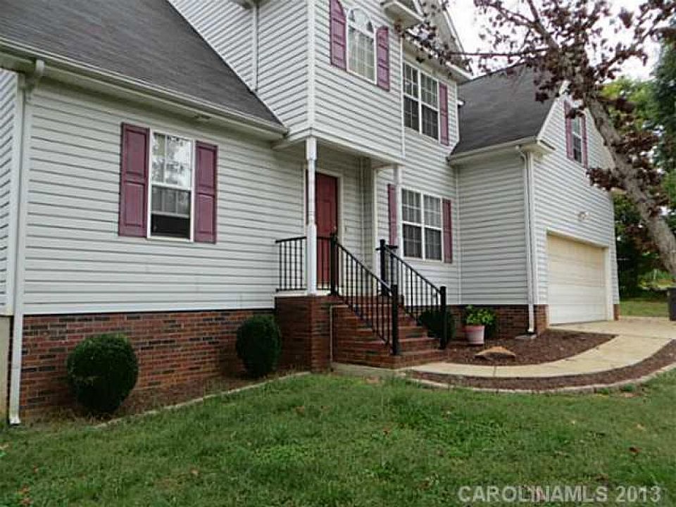 1st image of 106 Purple Finch Ln
