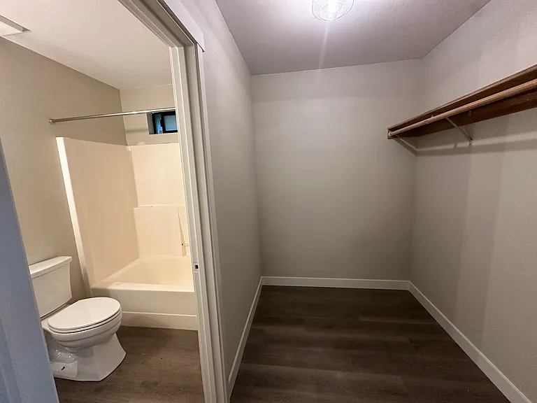1223 Miller Ave NE — Photo 41