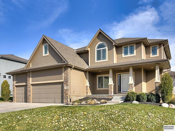 2nd image of 2041 S 195th St