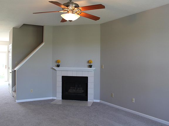 3rd image of 4017 Park Cir N