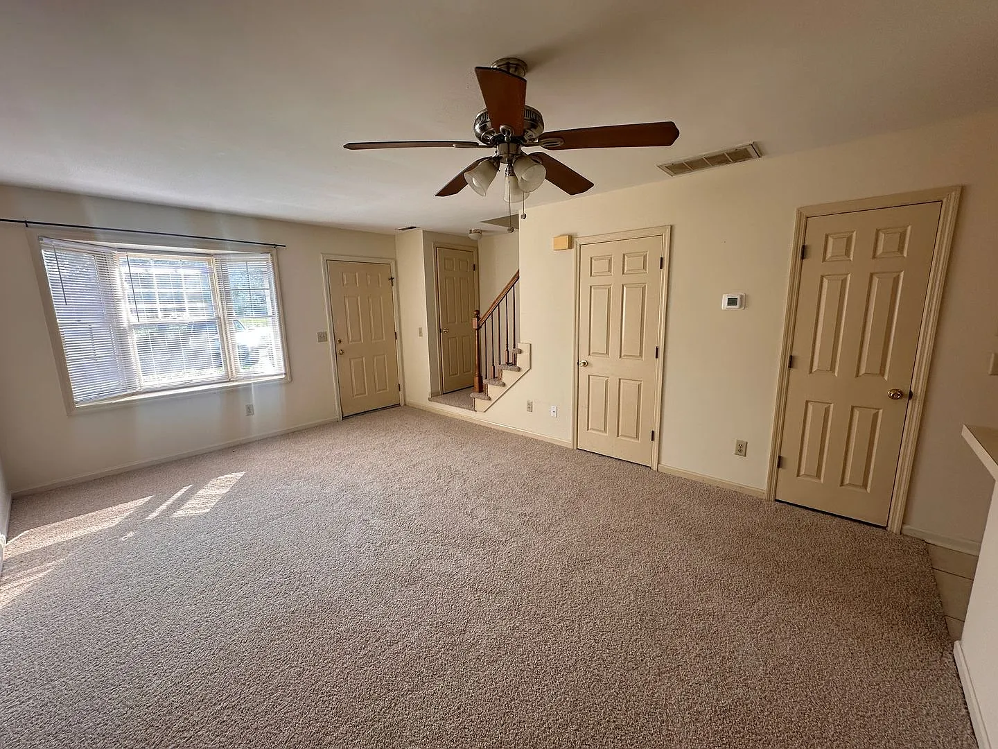 2 Bed 2 Bath Townhouse — Photo 4