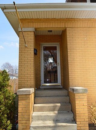 3rd image of 909 Bristol Ave