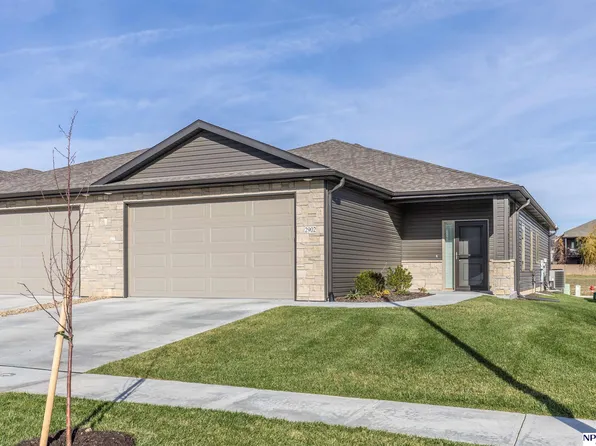 2902 Sheila Ln, Lincoln, NE 68516