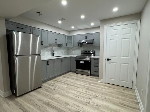 36 Bonnycastle Dr #Basement, Clarington, ON L1C 4T1