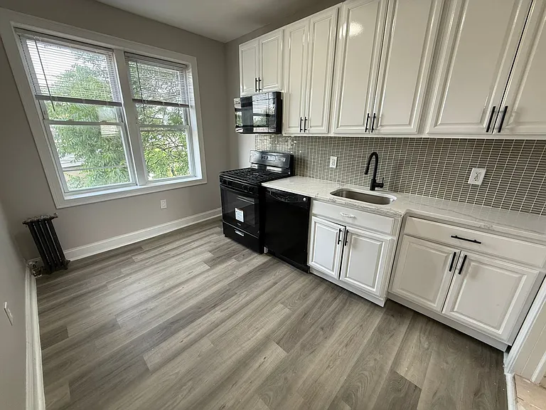 6310 Broadway #43E — Photo 1