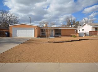 1133 Glorieta St NE, Albuquerque, NM 87112