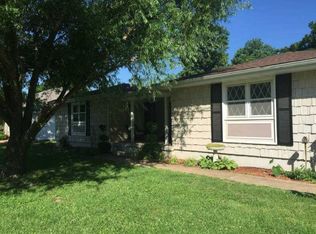 1123 30th Dr, Parsons, KS 67357