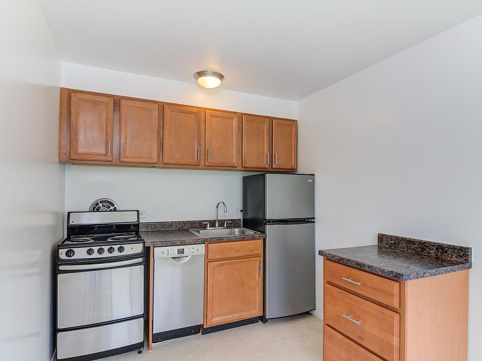 1st image of 2899 Jackson St APT 3