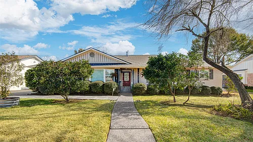 10303 Greenwillow Dr Photo 1
