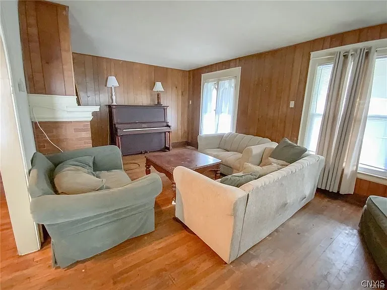 909 Ackerman Ave #909 — Photo 11