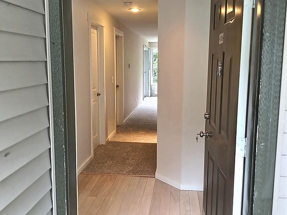 2nd image of 11211 NE 128th St APT K201