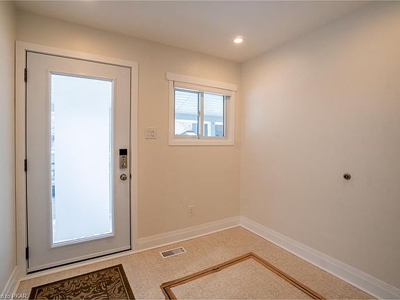 2nd image of 29 William St