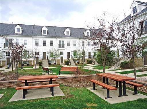 4th image of 1113 Freesia Ct #1113