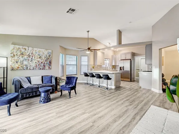 8233 Ducharme Ave, Las Vegas, NV 89145