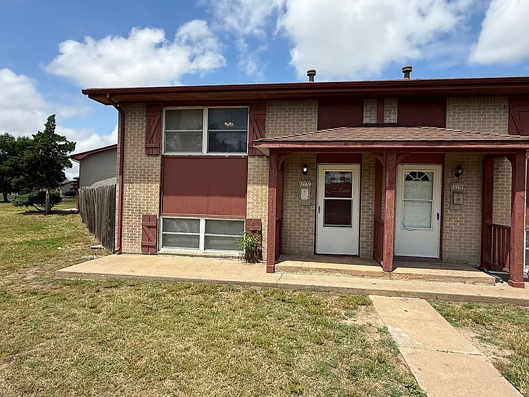 2424 W Savannah St — Photo 21