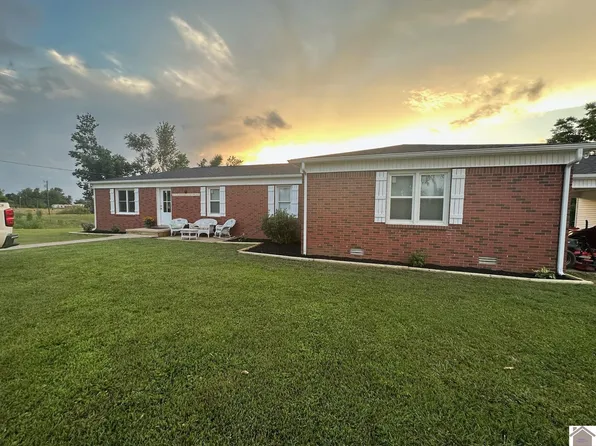 288 Cardinal Rd, Mayfield, KY 42066