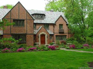 2109 Illini Rd, Leland Grove, IL 62704