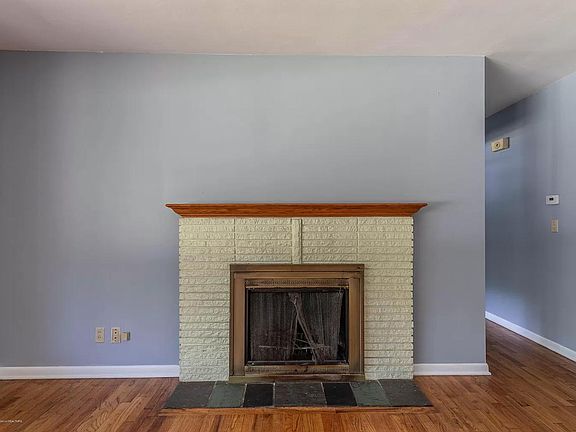 5th image of 1529 Birchwood Dr