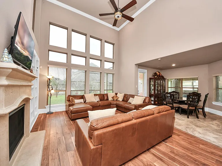 2895 Ragusa Ln — Photo 17