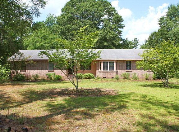 2nd image of 150 Lee Road 197