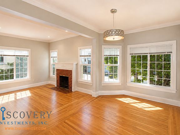 3rd image of 544 Merritt Ave #546