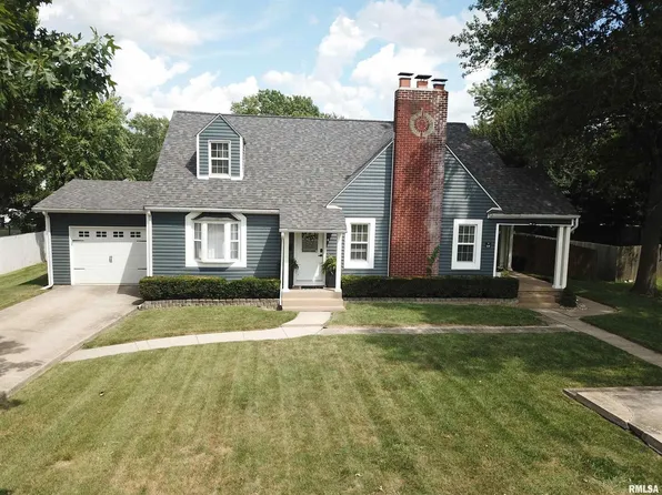 115 N Harrison St, Centralia, IL 62801