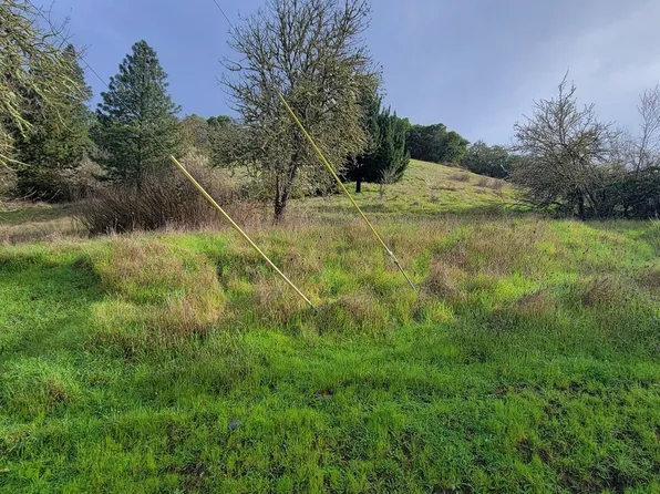 SE Ardis Ave #9, Myrtle Creek, OR 97457