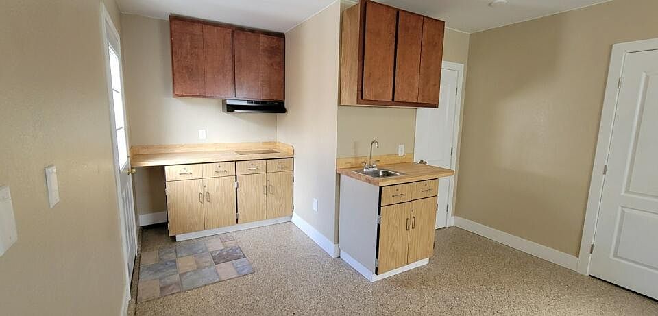 1st image of 1116 Tempe Dr #A