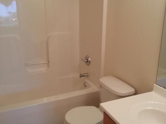 4th image of 7601 Kissane Dr